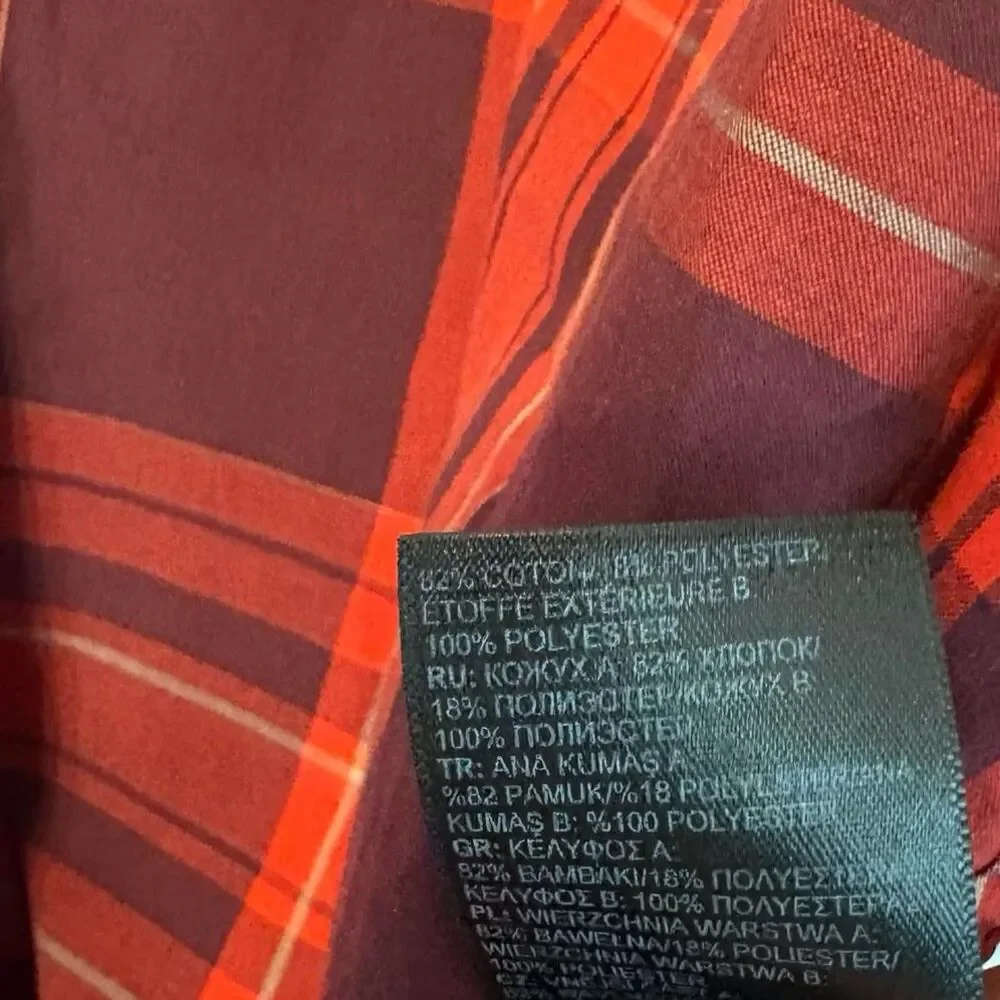 The North Face Red And‎ Burgundy Plaid Button Down Shirt Size Medium